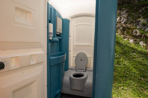 Best Portable Restroom Maintenance and Cleaning  in Lovettsville, VA
